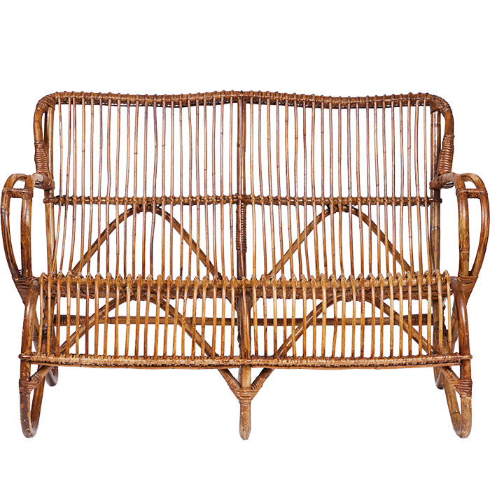 (FRONT VIEW) Rattan Love Seat. Rattan Love Seat Indoor. Vintage love seat. Good condition. 29" H x 42" W x 26" Seat H