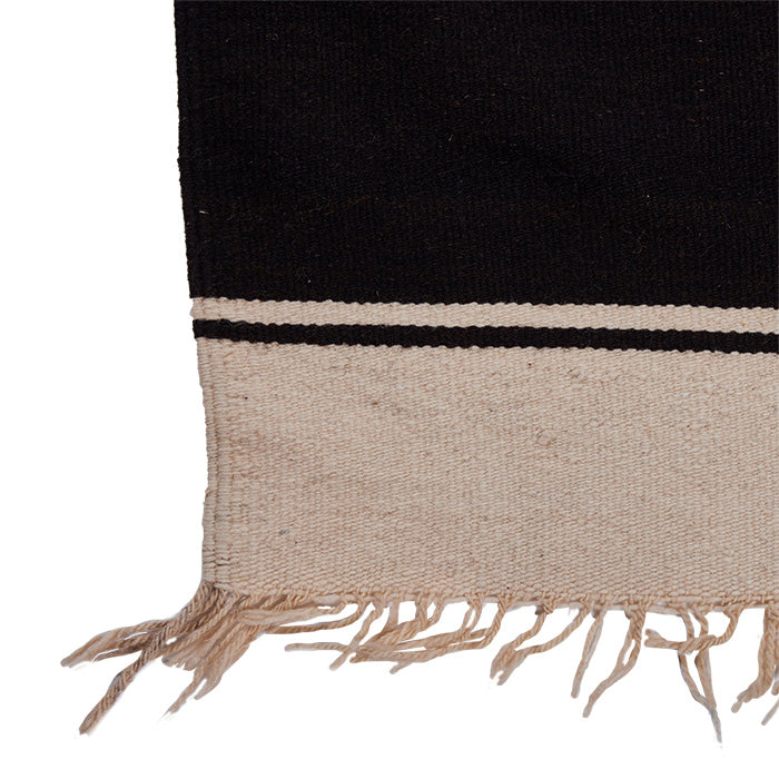 (CORNER DETAIL) Mid-Century Oaxacan Serape. Vintage Mexican weaving. Hand woven with hand spun wool. 70" x 51"