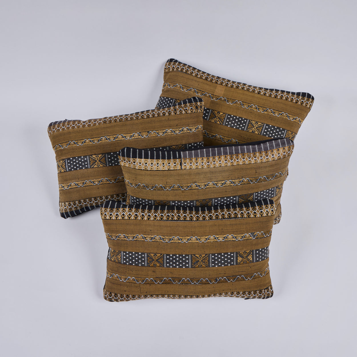 Chinese Hill Tribe />Ribbon Pillow