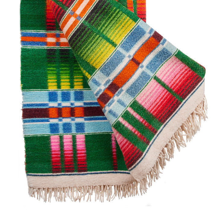 (FOLD DETAIL) Vintage Mexican wedding blanket, 1940s Jacquard loom woven wool, 58" x 90".